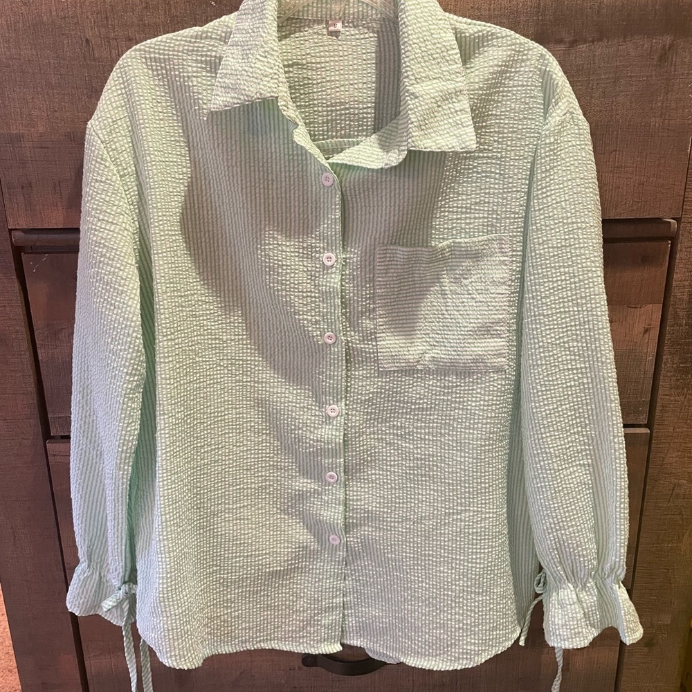 SHEIN Mint Green Women's Button-Up Seersucker Top w/Tie Wrist Ruffle, Size Small